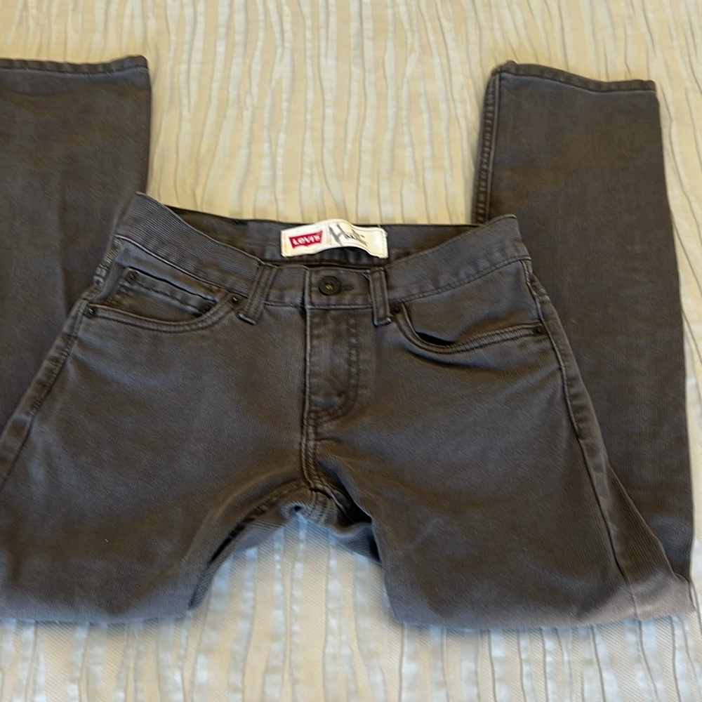Boys Levi’s 511 size 10 regular gray corduroy textured. I’m skinny jeans.